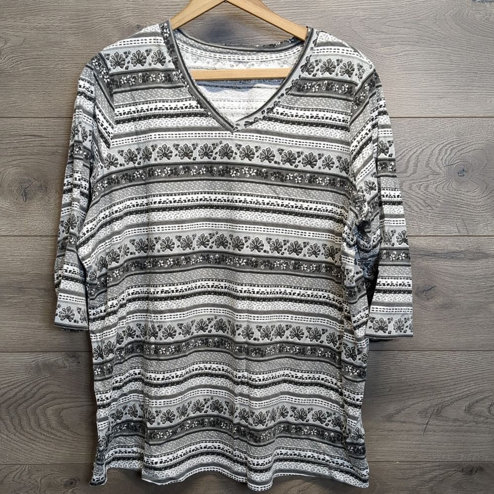 Woman Within Patterned 3/4 Sleeve V Neck Top Women's Plus Size 22/24
